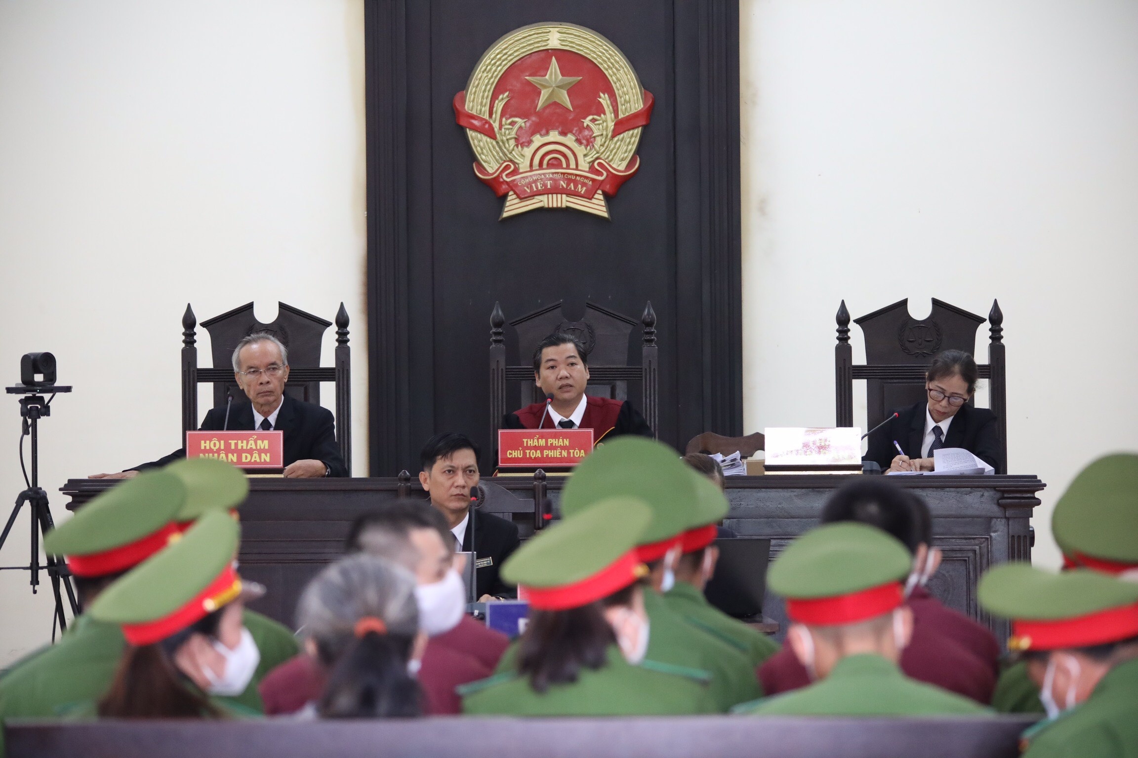 xet xu nhom tinh that bong lai anh 1