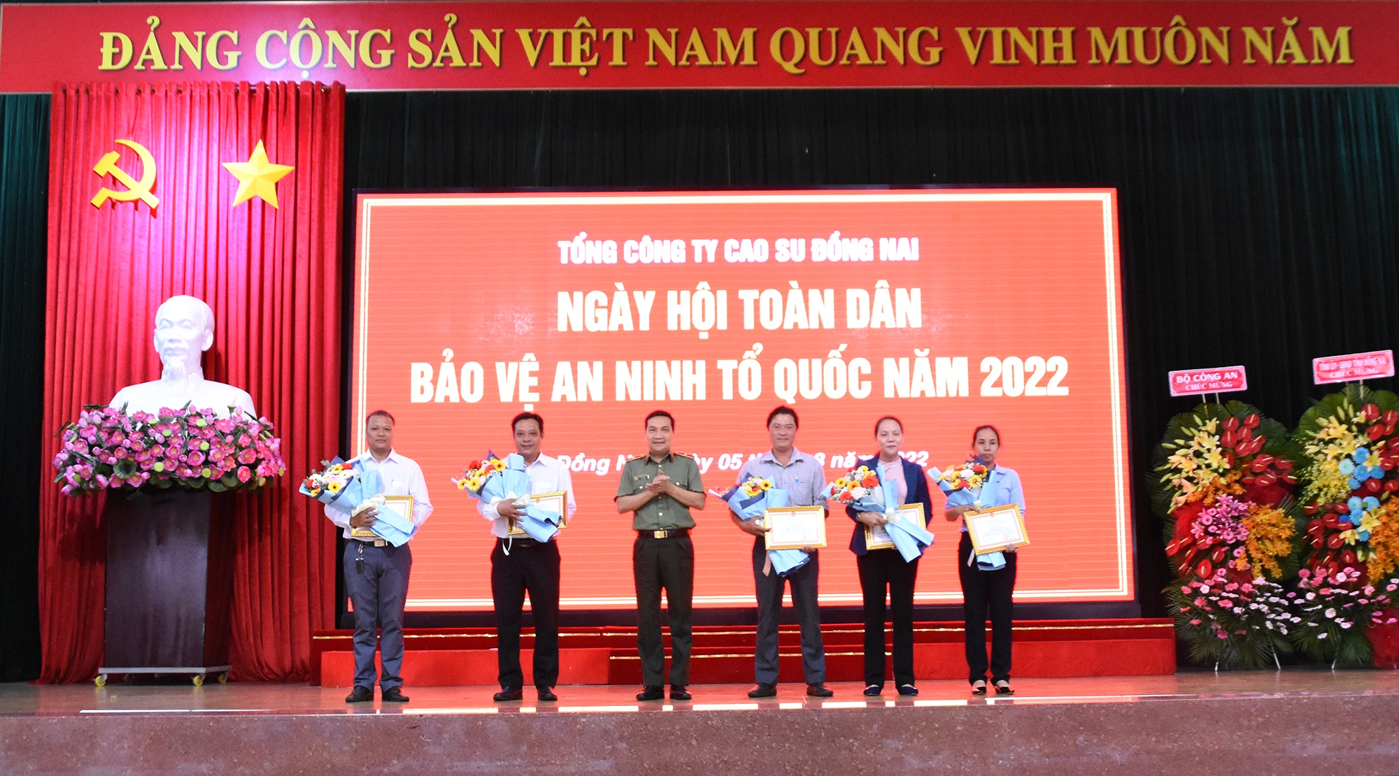 Phong trao toan dan bao ve an ninh to quoc anh 2