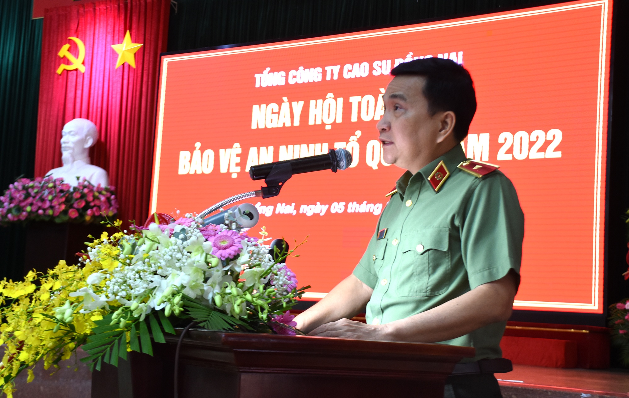 Dong Nai to chuc ngay hoi toan dan bao ve an ninh to quoc hinh anh