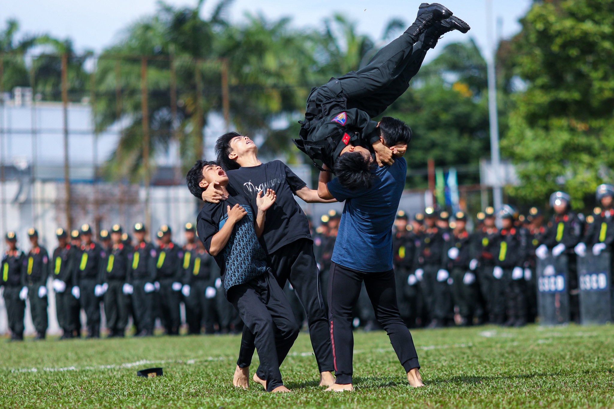 TP.HCM thanh lap trung doan CSCD du bi anh 7