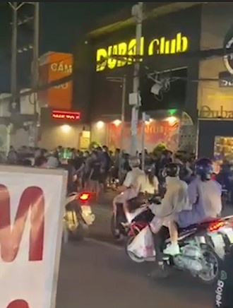 Hon chien trong luc giat co hon anh 1