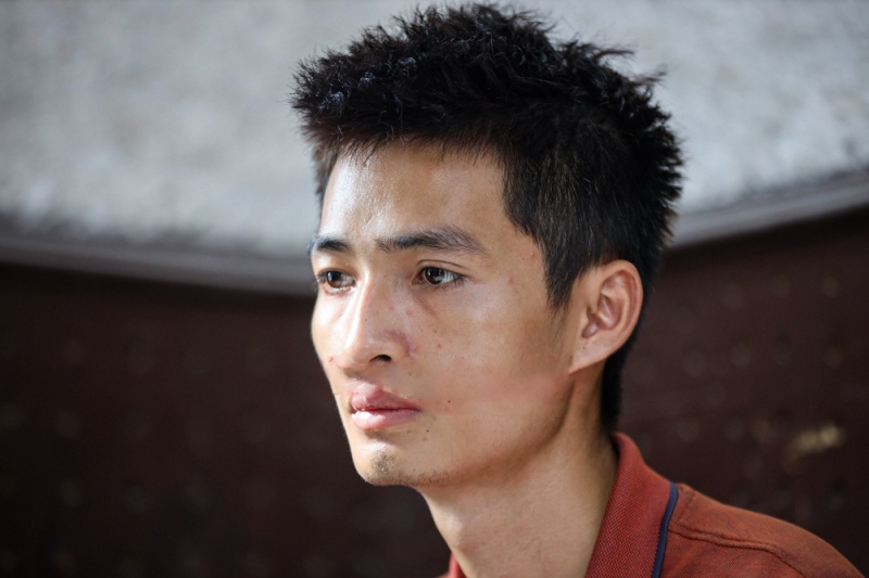 Loi khai hung thu siet co be trai 3 tuoi roi nhet vao tu cap dong hinh anh