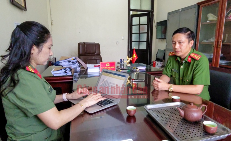 be trai bi siet co,  bo vao tu dong anh 2