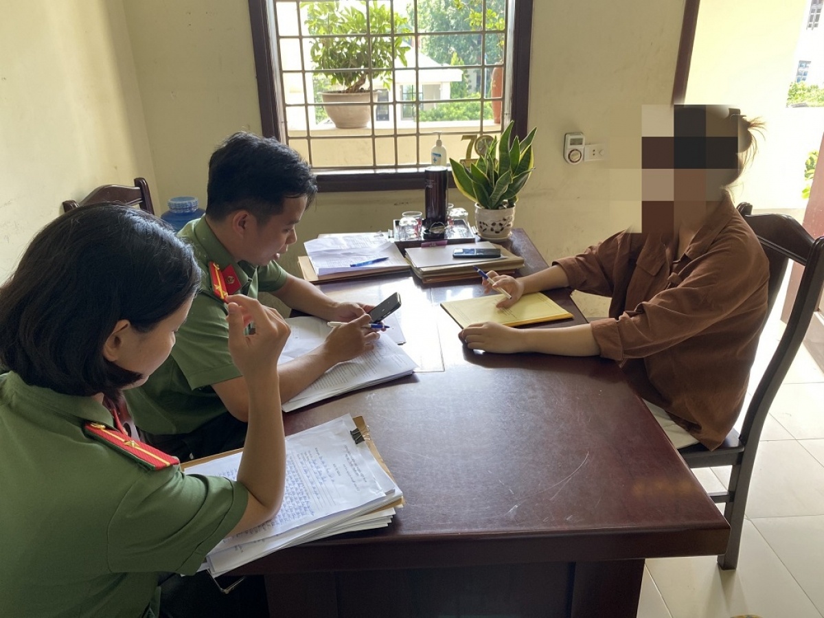 xúc phạm CSGT ảnh 1 xuc pham CSGT anh 1