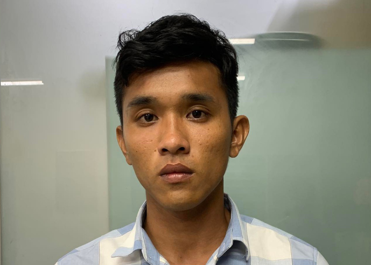 Trom giay di du tiec, nam thanh nien bi truy na hinh anh