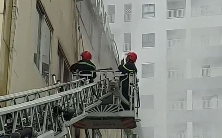 Xac dinh noi bung phat hoa hoan o quan karaoke lam nhieu nguoi chet hinh anh