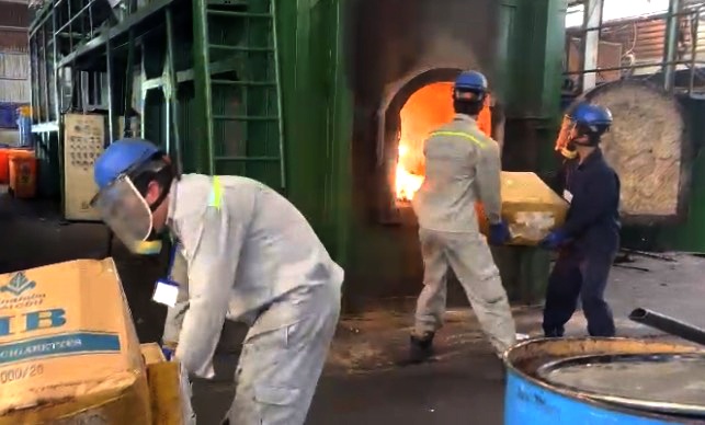 TP.HCM tieu huy 1,5 tan ma tuy hinh anh