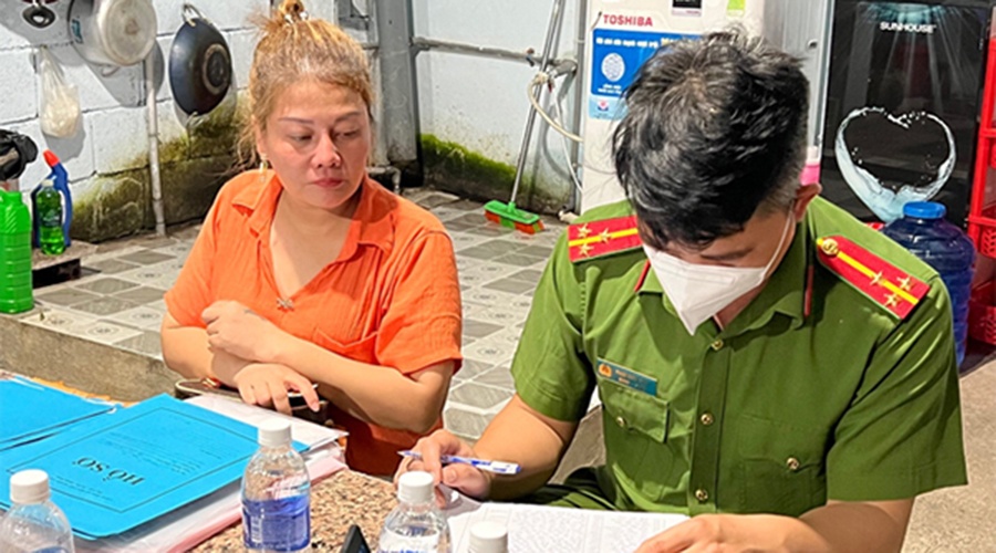 Chua chap su dung ma tuy, chu quan bar LV Club bi khoi to hinh anh