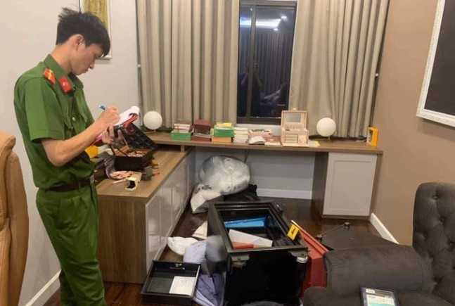 Trom dot nhap biet thu cua ca si Ho Ngoc Ha o TP.HCM hinh anh