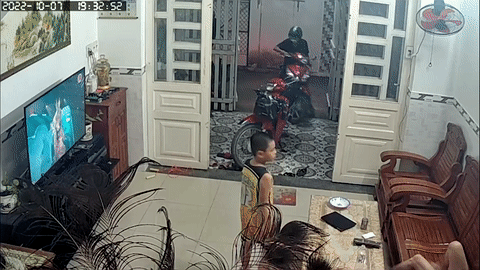 Camera ghi canh trom xe manh dong o TP.HCM hinh anh