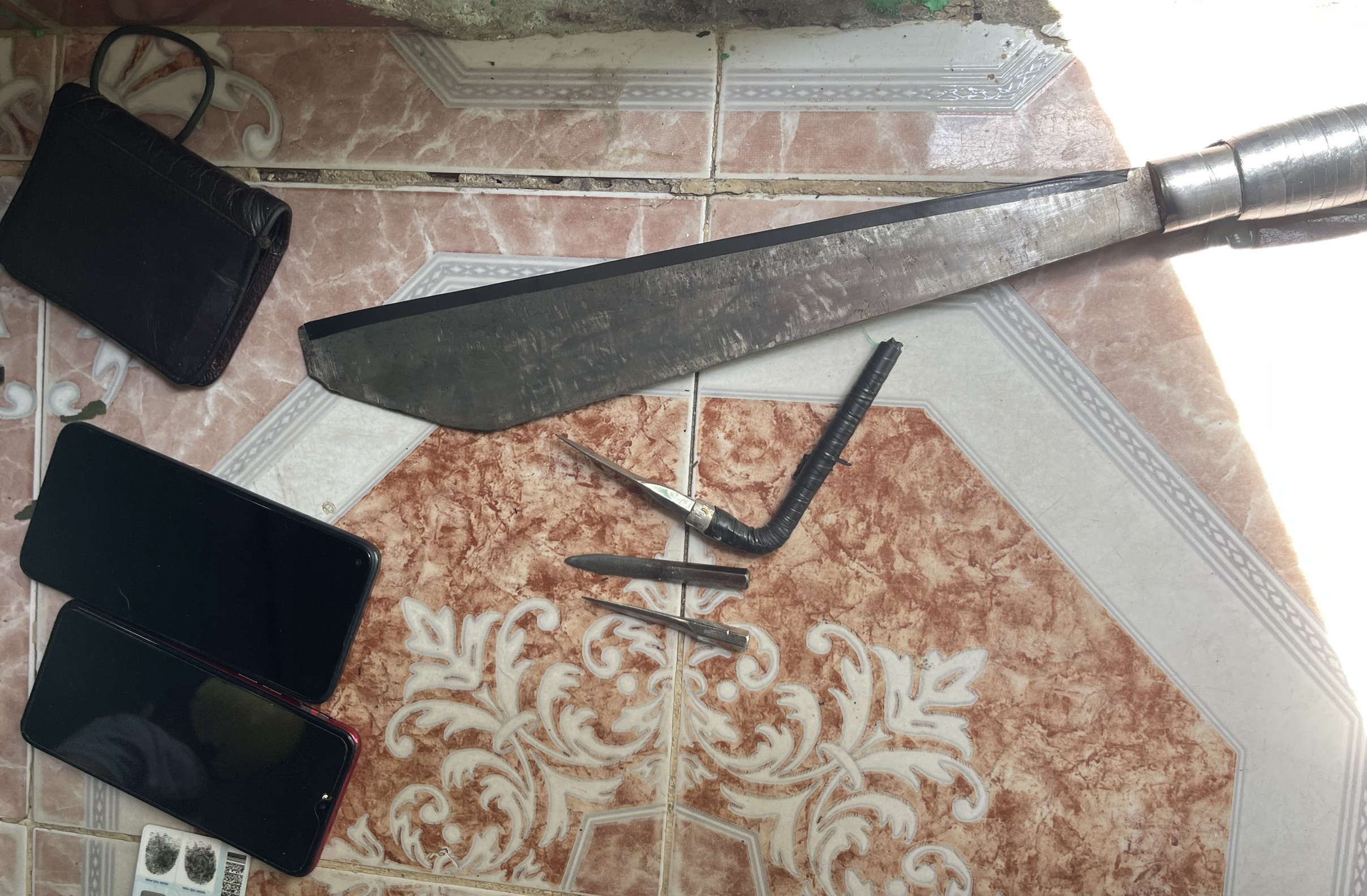 bat nhom trom xe may anh 2