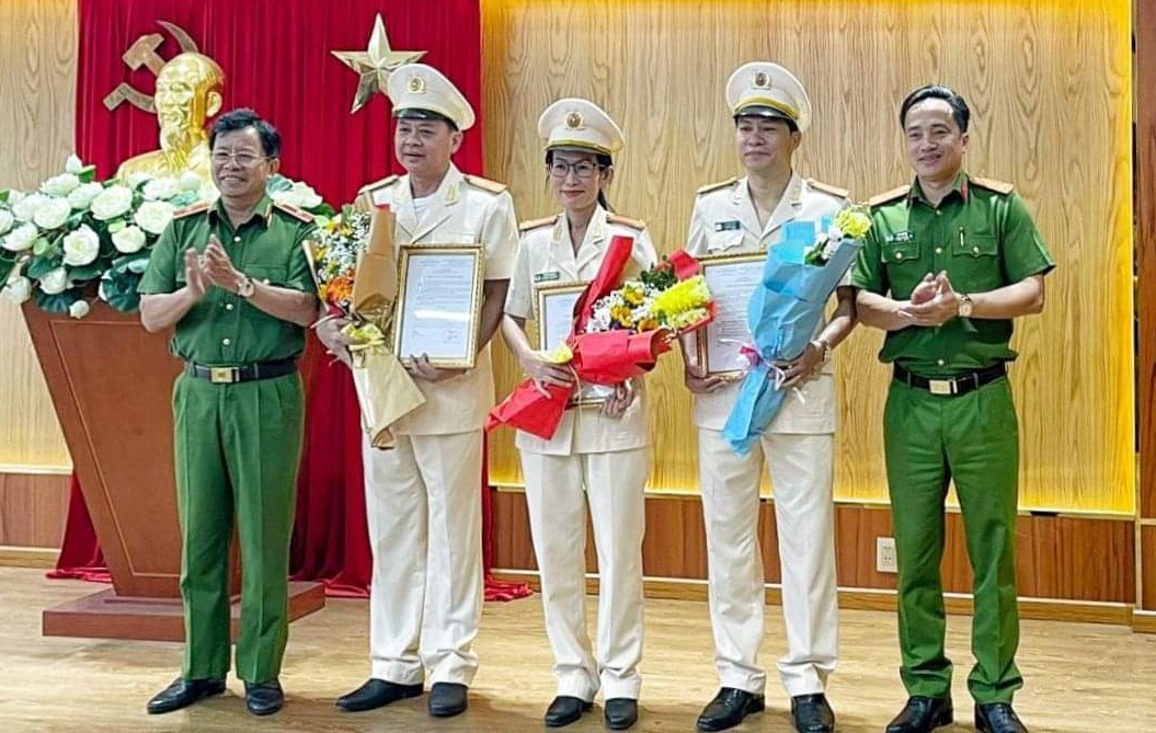 bổ nhiệm lãnh đạo ảnh 1 bo nhiem lanh dao anh 1