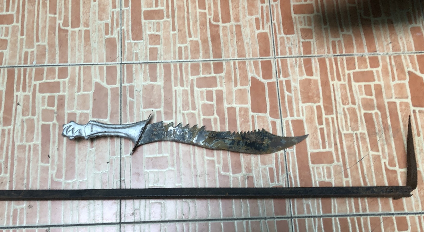 học sinh chém nhau ảnh 2 hoc sinh chem nhau anh 2