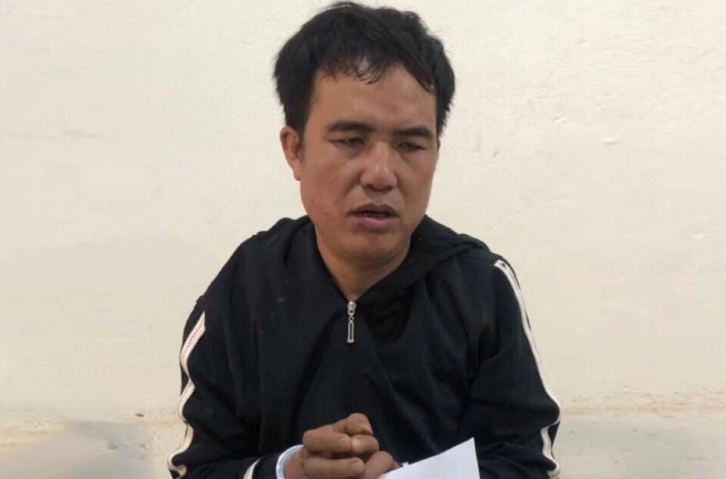 Bat giu nguoi dan ong mang hon 120 vien ma tuy di ban hinh anh
