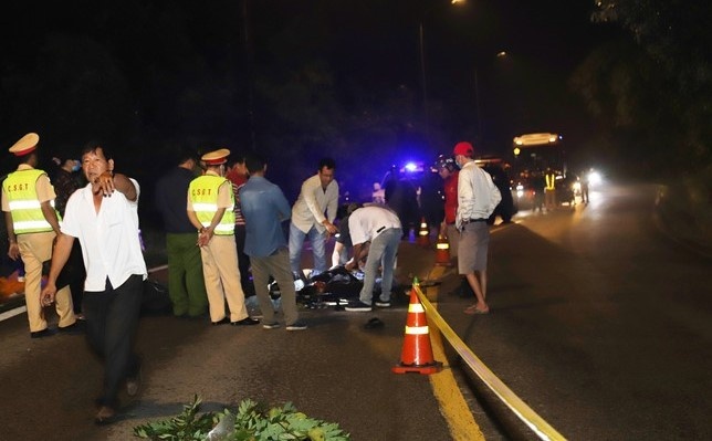 Truy tim tai xe oto gay tai nan o deo Bao Loc hinh anh