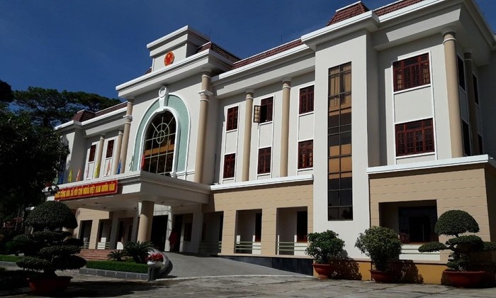 Dieu tra vu Van phong HDND tinh Gia Lai chi hang ty dong tiep khach hinh anh