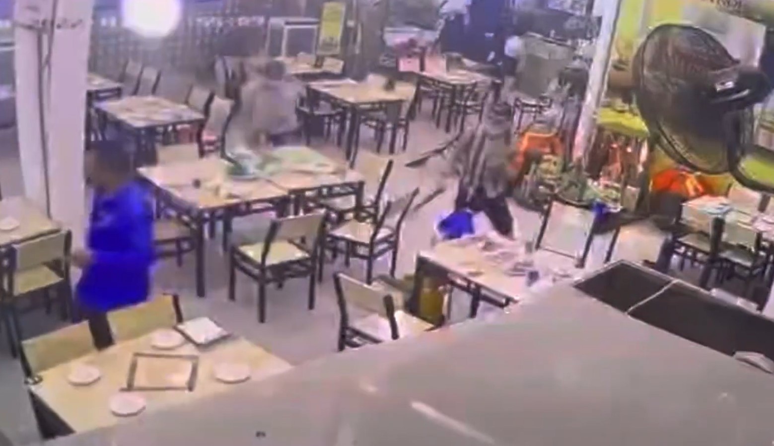 con do pha quan nhau anh 1