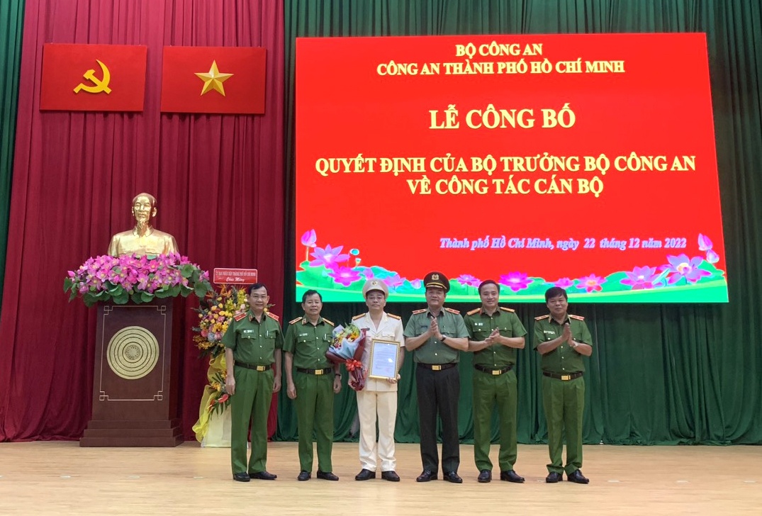 dai ta Le Quang Da anh 1