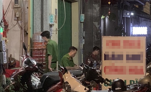 Kham nghiem hien truong vu nguoi dan ong nghi tu tu bang sung hinh anh