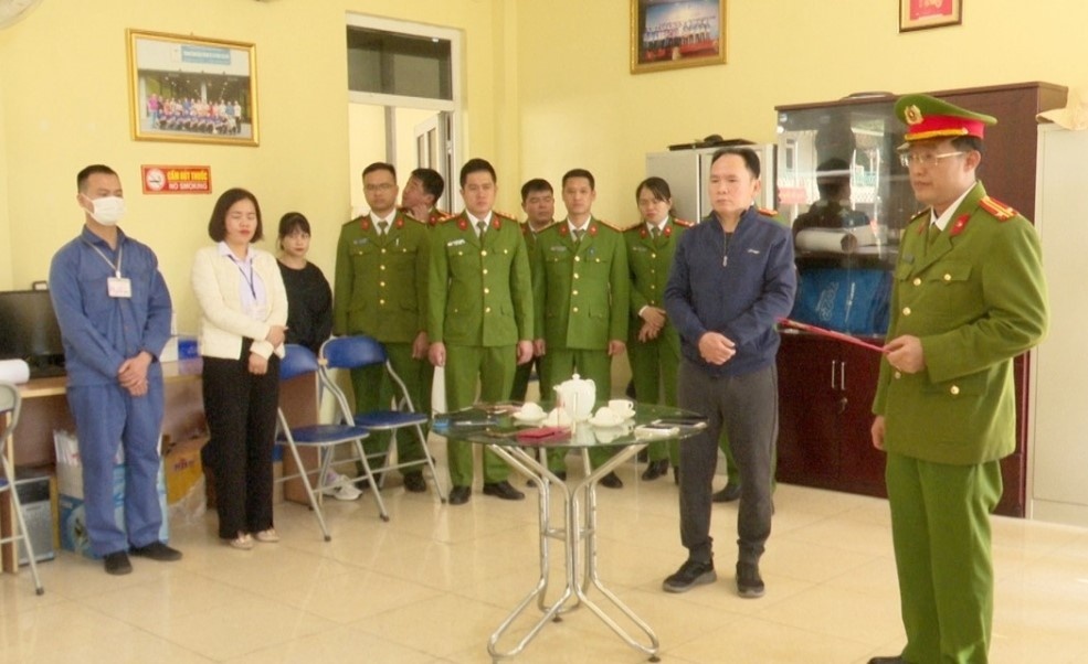Hai trung tam dang kiem o Son La nhan hoi lo de bo qua loi hinh anh