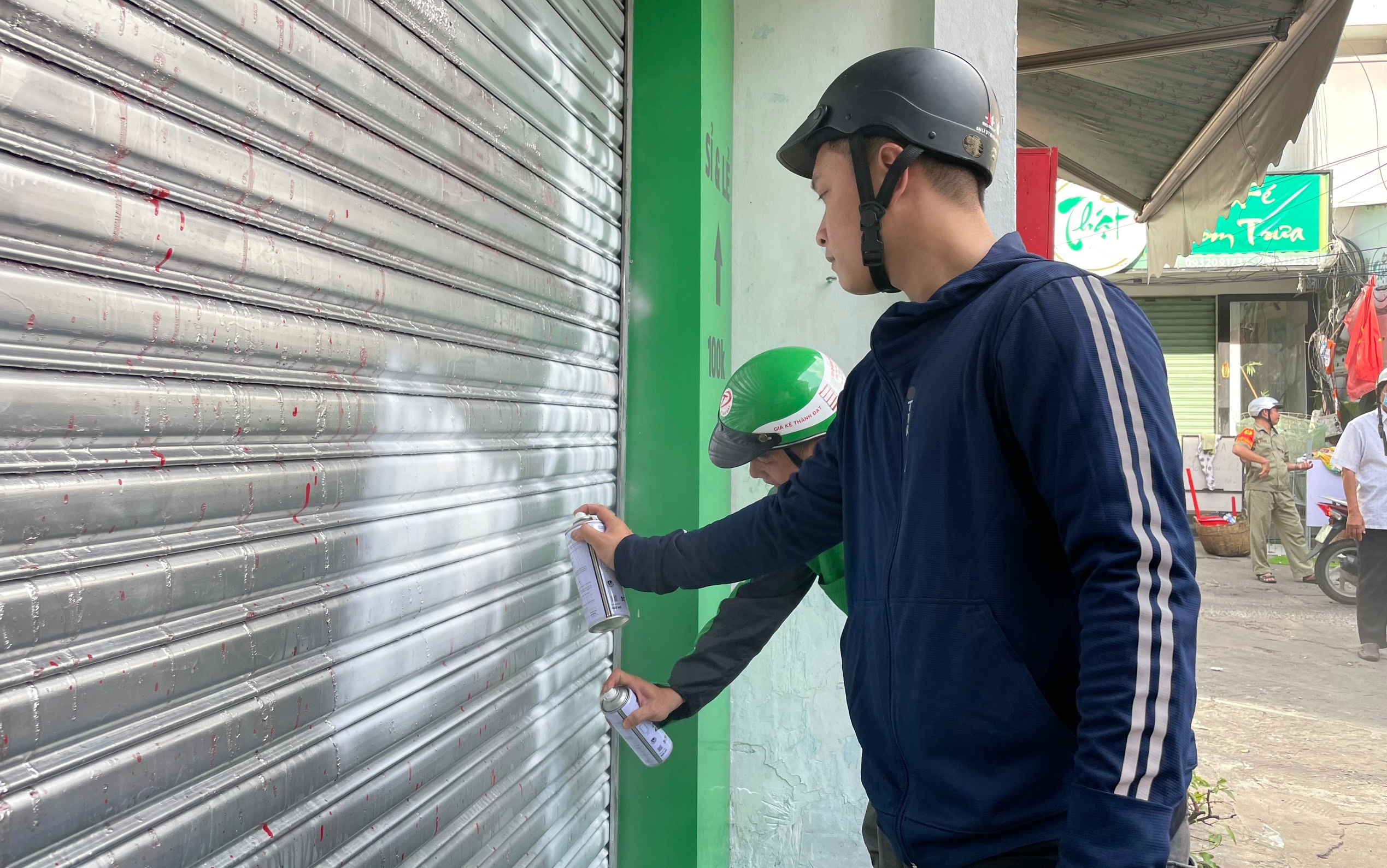 tạt sơn đòi nợ ảnh 1 tat son doi no anh 1