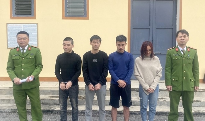 Mo tiec ma tuy anh 1