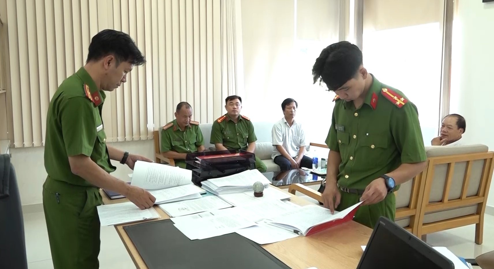 trung tam dang kiem anh 2