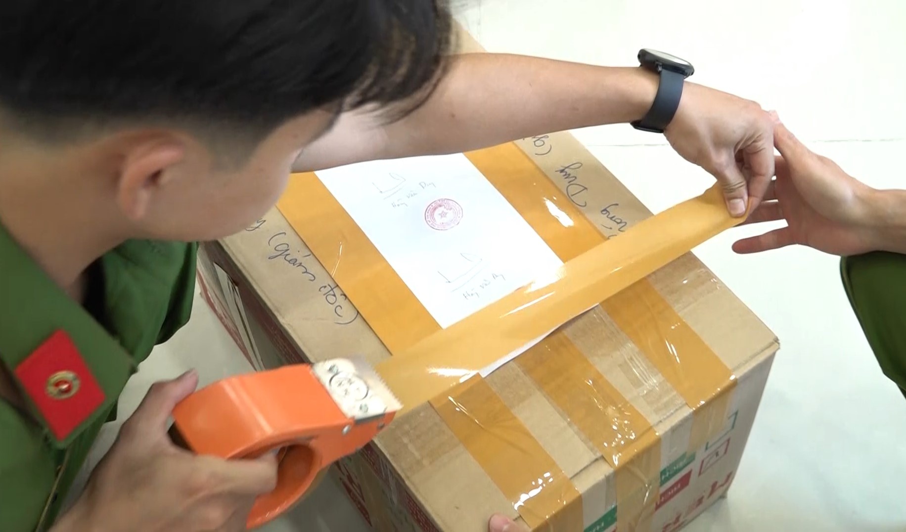 trung tam dang kiem anh 8