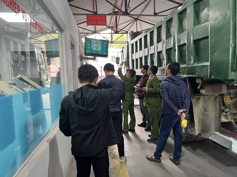 Khởi tố phó giám đốc ảnh 1 Khoi to pho giam doc anh 1