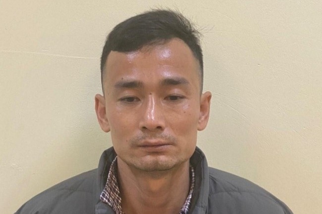 Vu chau sat hai 2 nguoi than: Nghi pham khai doi ban dat de tra no hinh anh