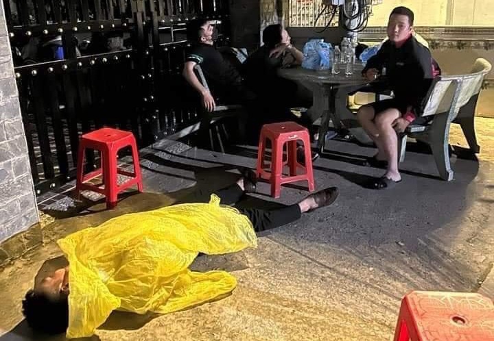 Cong an thong tin vu nan nhan bi mat xe nam trong tang vat hinh anh