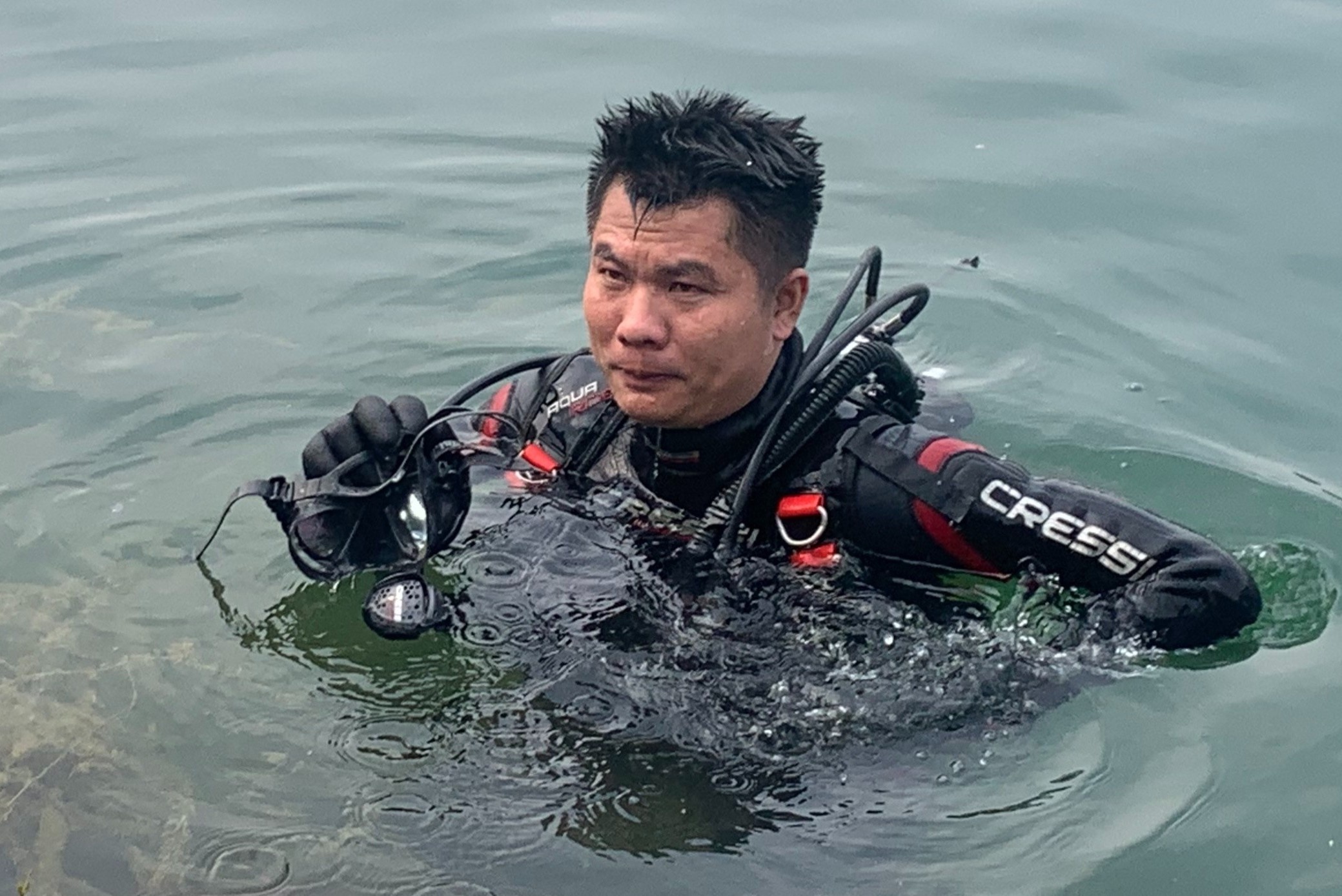 Canh sat lan tim hung khi vu nguoi phu nu bi cuop sat hai o Dong Nai hinh anh