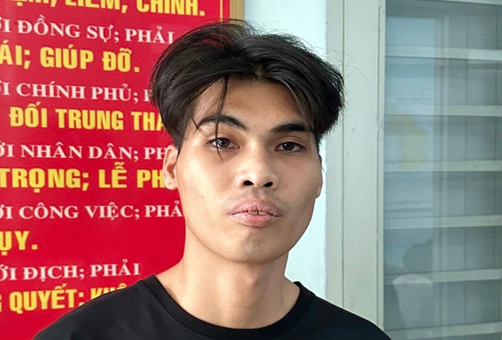 Nam thanh nien ke dao vao co tai xe Grabcar de cuop tien hinh anh