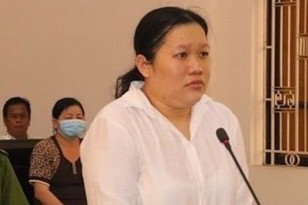 Nu nhan vien lay trom 1,9 ty dong cua chu tiem thuoc hinh anh