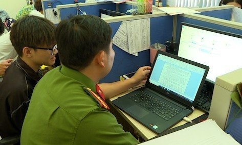 Khoi to 14 nguoi doi no kieu khung bo o TP.HCM hinh anh