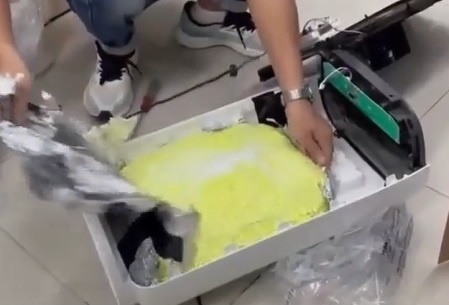 Thu doan mua lai so kg hanh ly ky gui du thua de van chuyen ma tuy hinh anh