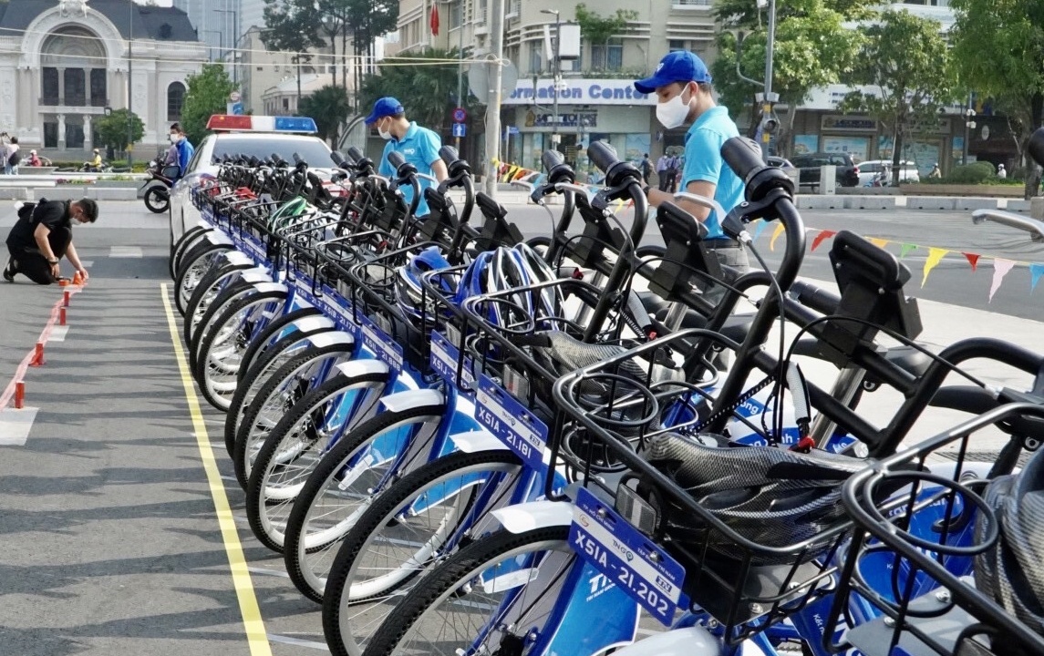 Bat giu nghi pham trom xe dap cong cong o TP.HCM hinh anh