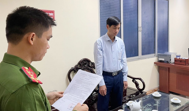 Bắt tạm giam ông Phùng ảnh 1 Bat tam giam ong Phung anh 1