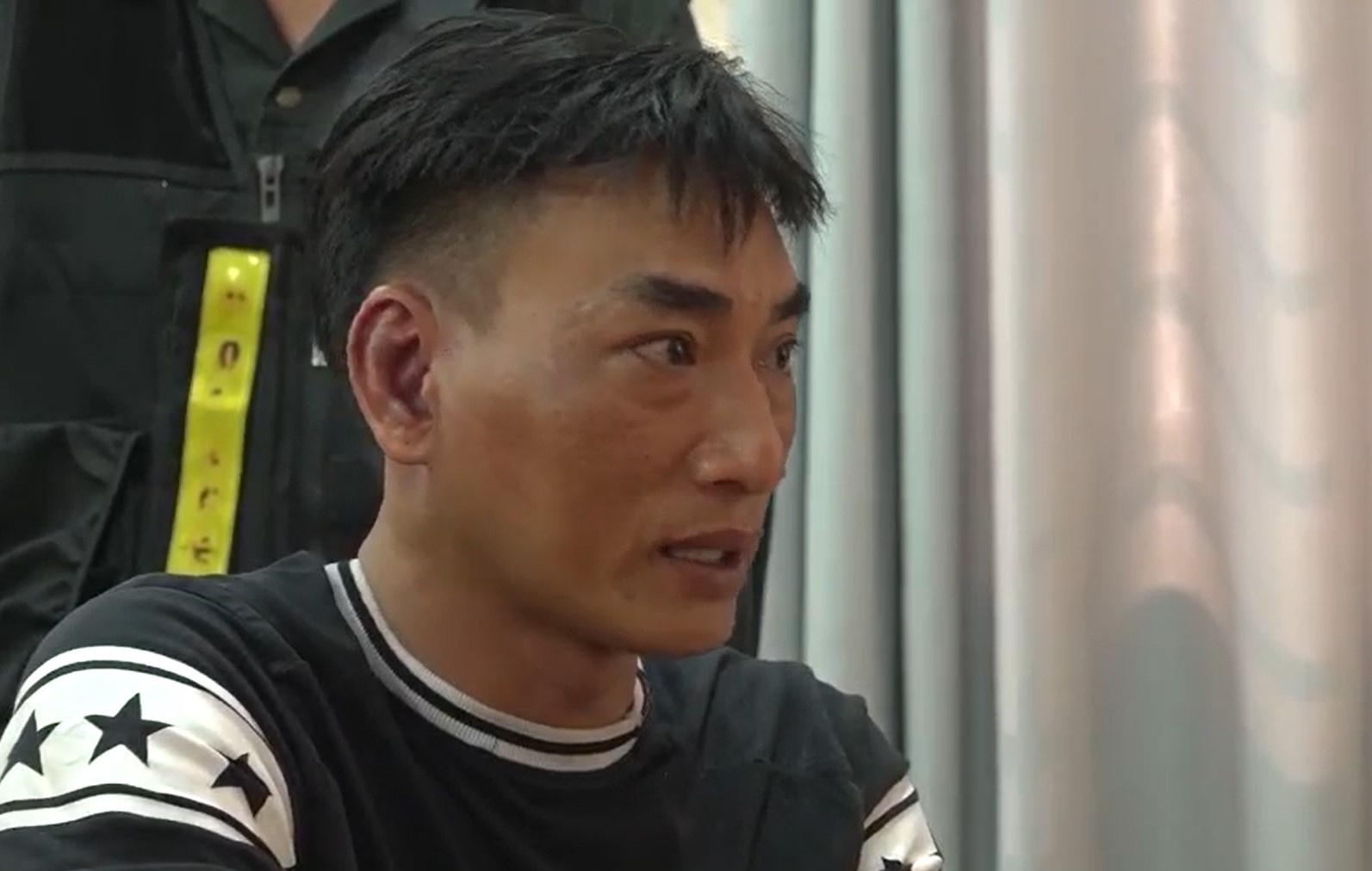 Kham xet noi o cua nhom bao ke cho dau moi Binh Dien hinh anh