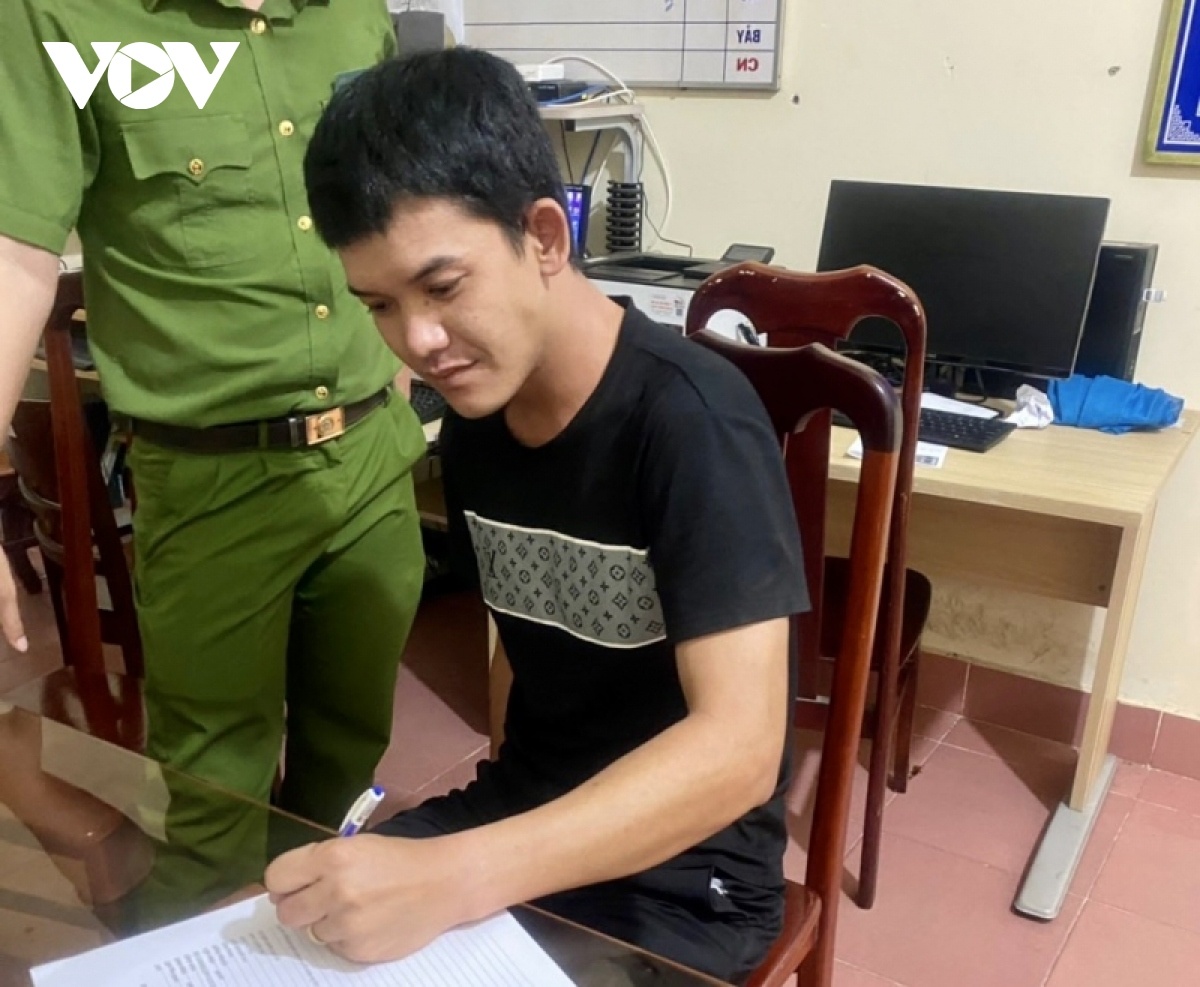 chống đối cảnh sát ảnh 1 chong doi canh sat anh 1