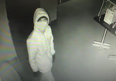 Trom vo hieu hoa camera cua nha hang o TP.HCM hinh anh