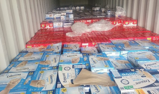 Bat tam giam giam doc nhap lau sua tu My ve Viet Nam hinh anh