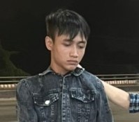 chem lia tay thanh nien anh 1