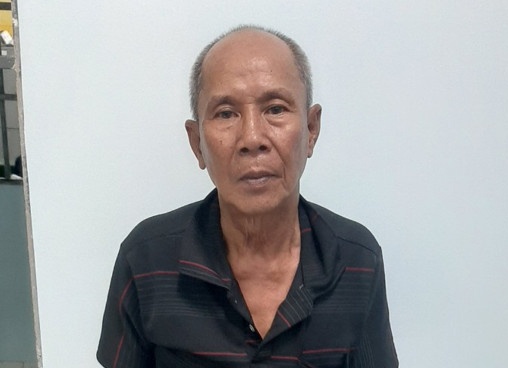 Khoi to nguoi dan ong hanh ha cu ba 85 tuoi o TP.HCM hinh anh