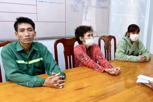 Ba cung con, chau dan canh gay ra 9 vu trom hinh anh