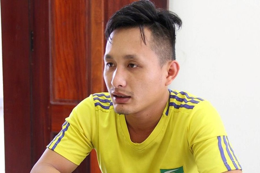 Khoi to tai xe dam xe vao CSGT tren duong hinh anh