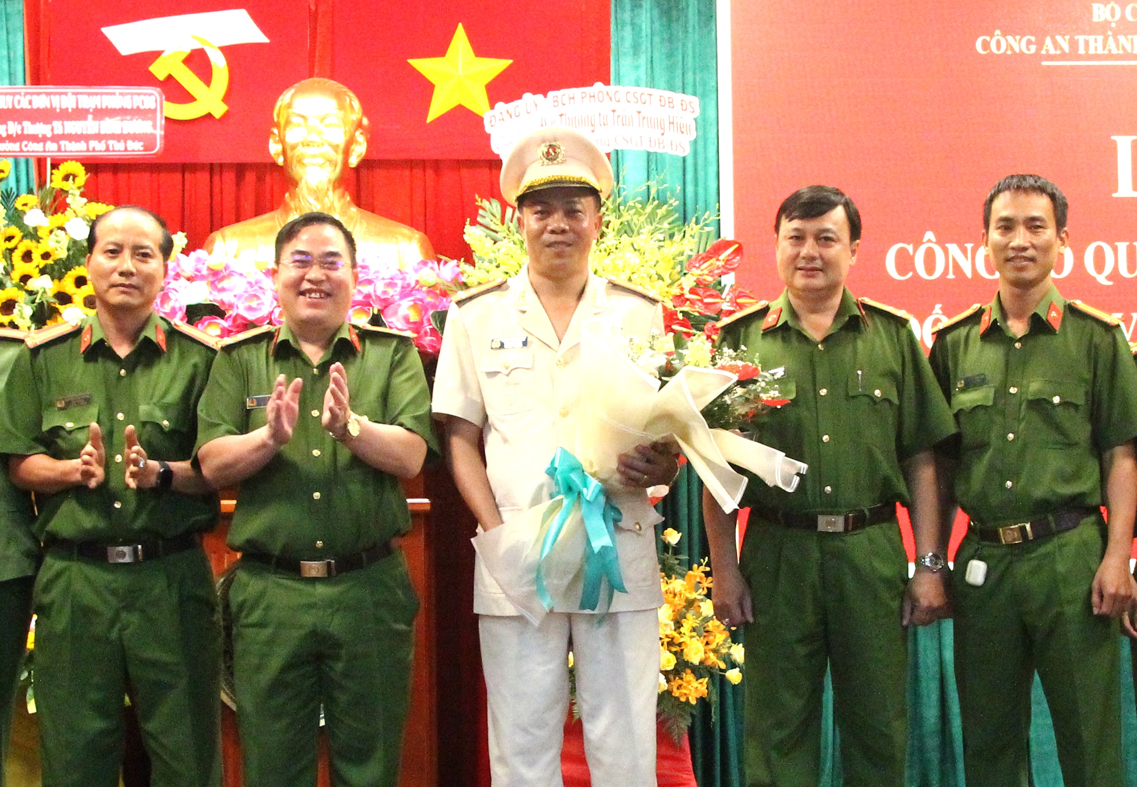 Thuong ta Tran Trung Hieu lam truong Phong CSGT Cong an TP.HCM hinh anh