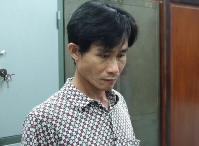 Bat ga chong dung day du siet co giet vo ho vi cu cai sau chau nhau hinh anh