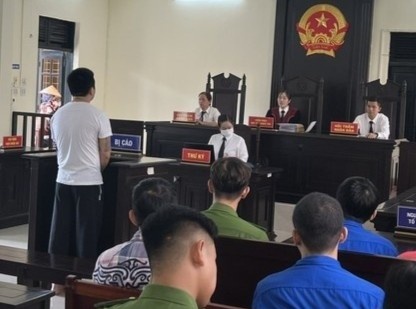 Nho nguoi nhet ma tuy vao vit quay chuyen vao trai tam giam hinh anh