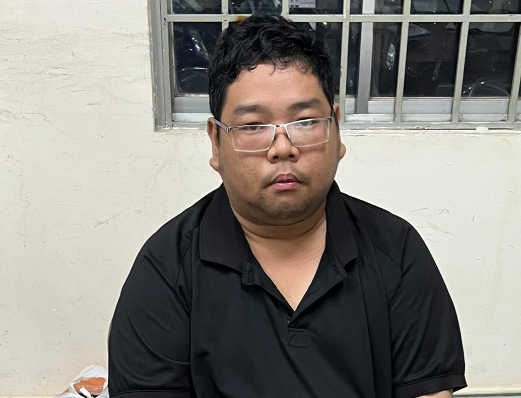 Dung clip nong ep gai ban dam o TP.HCM quan he tinh duc hinh anh